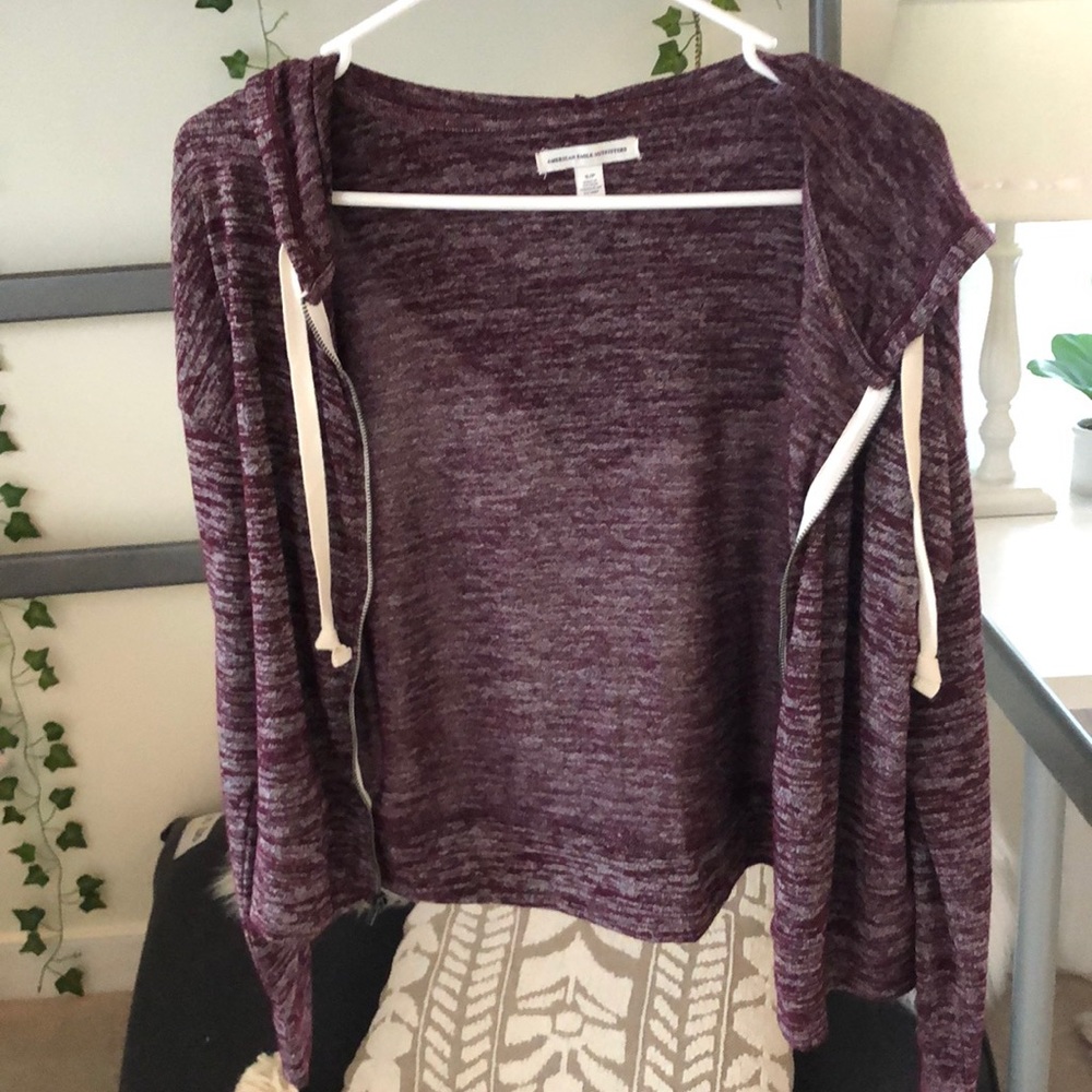maroon zip up hoodie